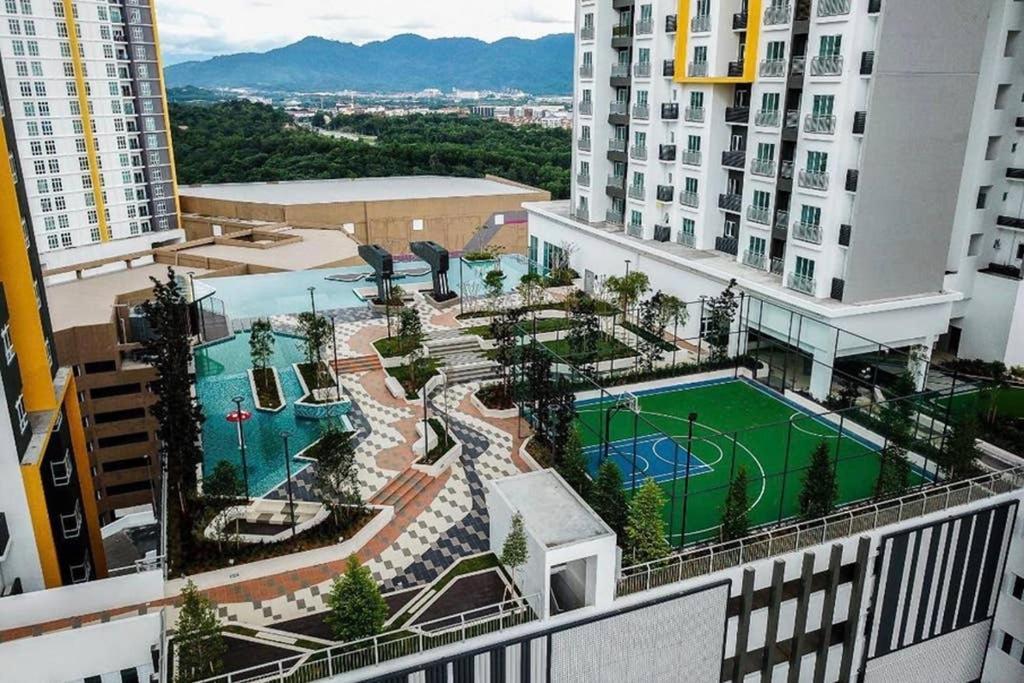 盛婷民宿a S&Thomez 2Bedrooms Mesamall Wifi Klia Usim Miu Inti Nu Nilai Exterior foto